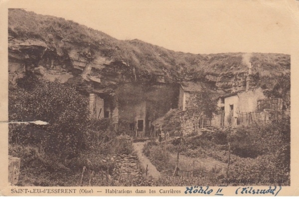 habitations troglodytes